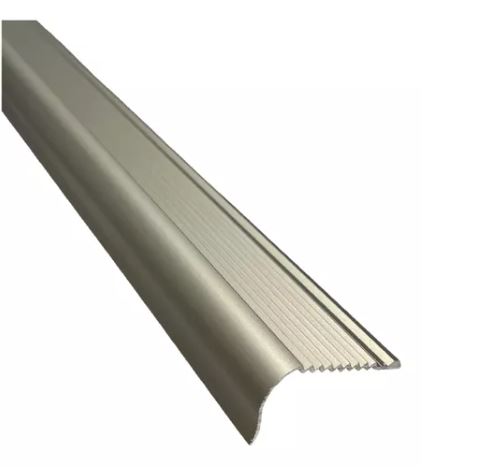 [FERNAG-0001] NARIZ GRADA PVC 37x37x1.2 m  Negro