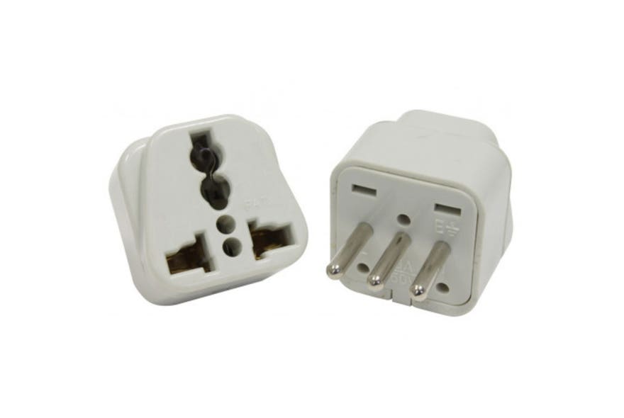 ADAPTADOR ENCHUFE UNIVERSAL 8011