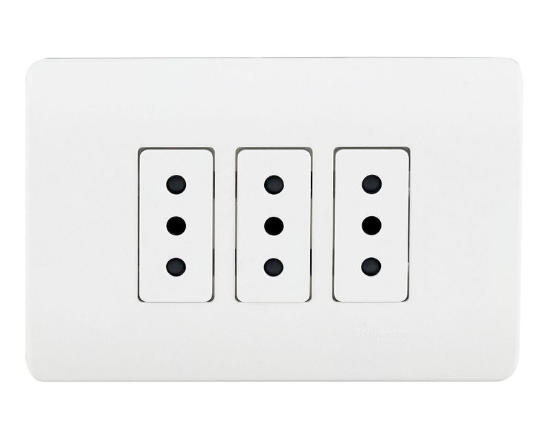 ENCHUFE EMB. TRIPLE 10A Blanco