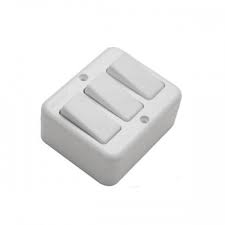 INTERRUPTOR SOBREPUESTO TRIPLE 10 A